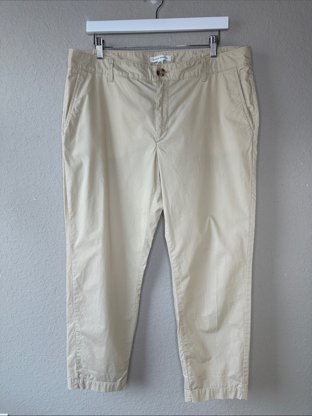 Banana Republic‎ Women's 100% Cotton Straight Leg Pants Size 14 Tan Lightweight